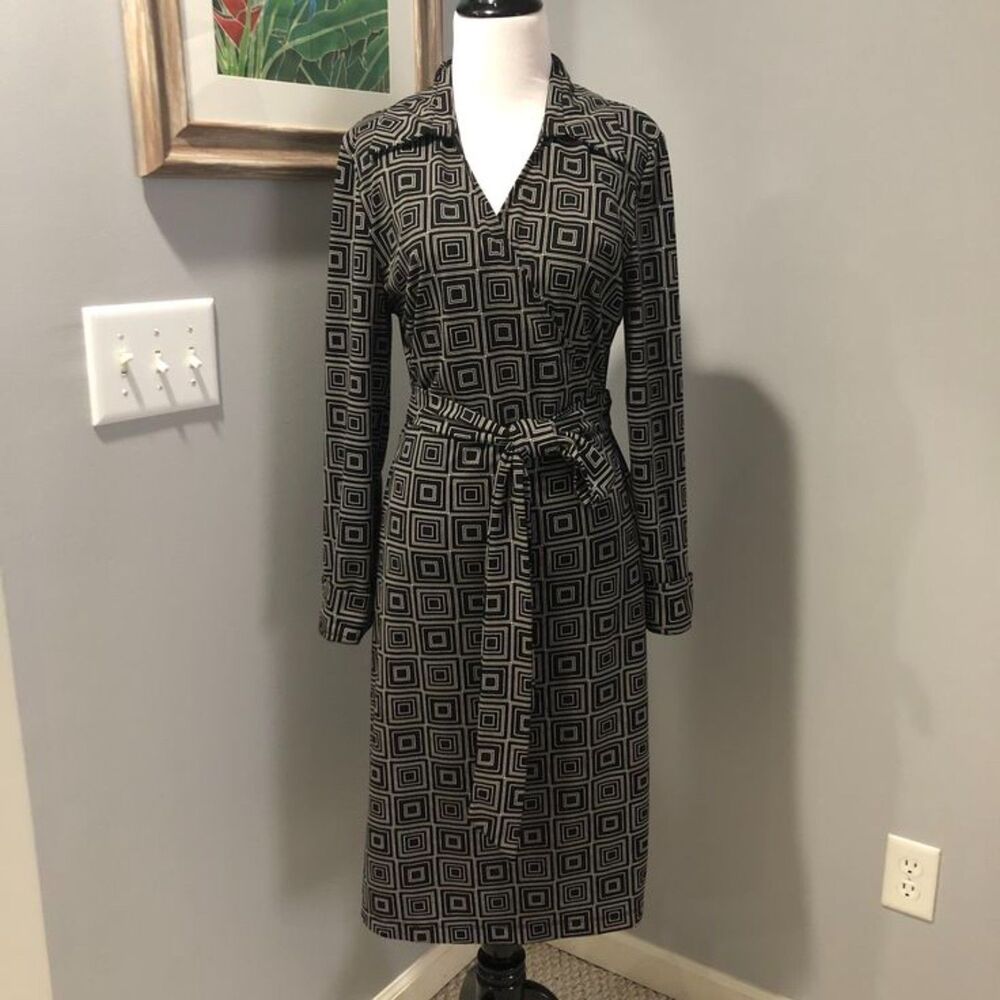 Express Black White Geometric Pattern French Cuff… - image 1